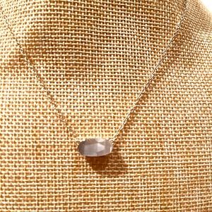 NEW KENDRA SCOTT GOLD PENDANT NECKLACE IN GREY ILLUSION